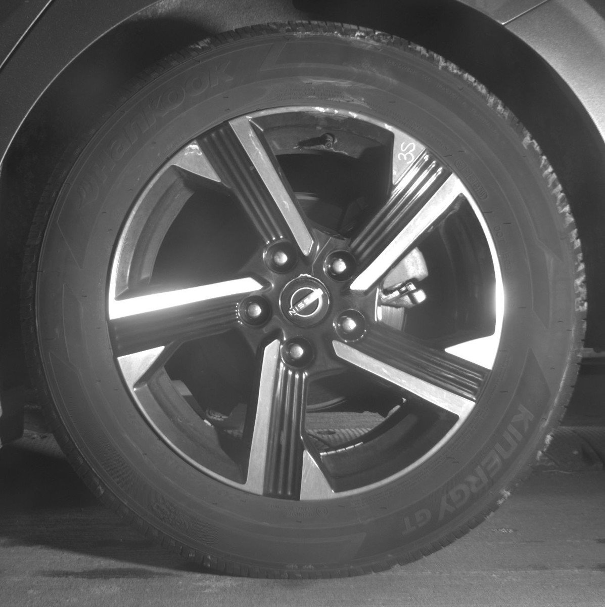 Used 2025 Nissan Sentra SV FWD image 14