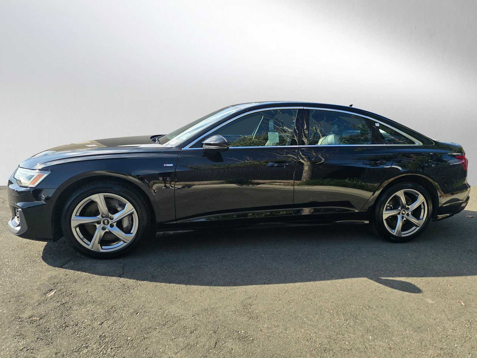 Used 2024 Audi A6 Premium Plus image 6