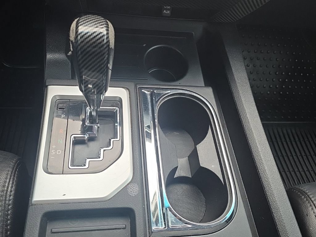 Used 2015 Toyota Tundra SR5 w/ SR5 Upgrade Package image 32