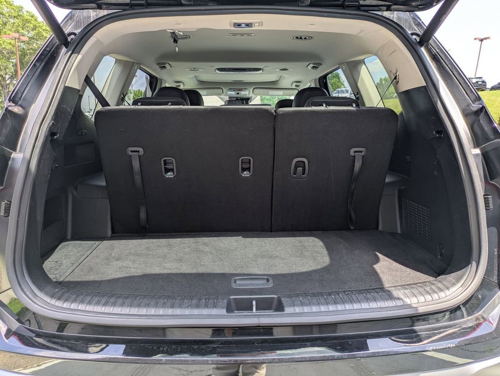 Used 2025 Kia Telluride S AWD/4WD image 28
