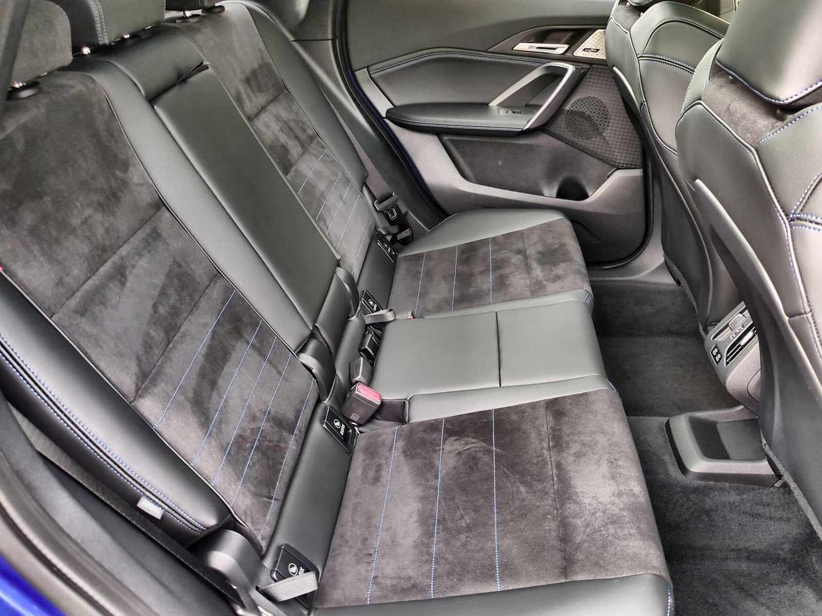 Used 2025 BMW X1 M35i w/ Premium Package image 21