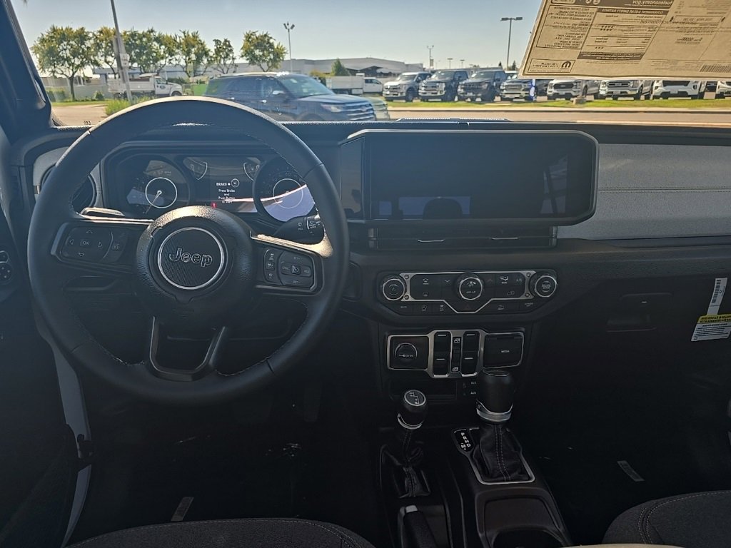 New 2025 Jeep Gladiator Sport image 24