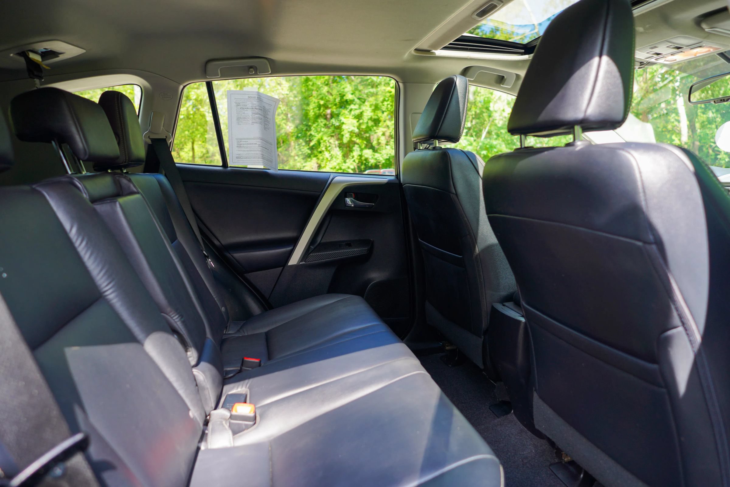 Used 2015 Toyota RAV4 Limited AWD/4WD image 17