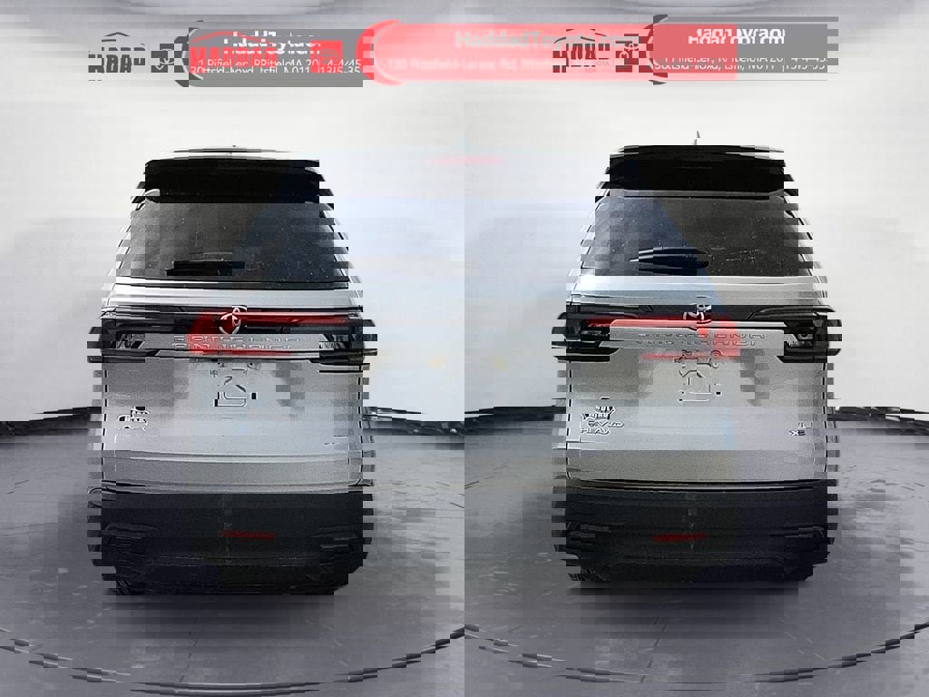 Used 2025 Toyota Grand Highlander AWD Hybrid image 4