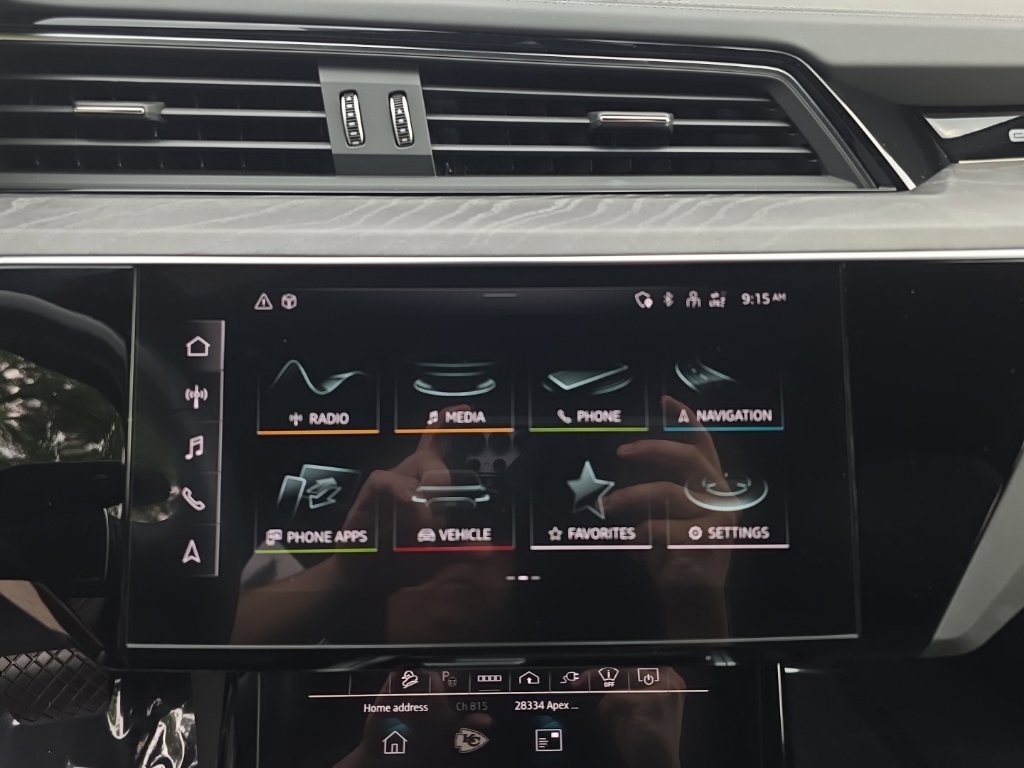 Used 2024 Audi Q8 e-tron Prestige w/ Prestige Package AWD/4WD image 18