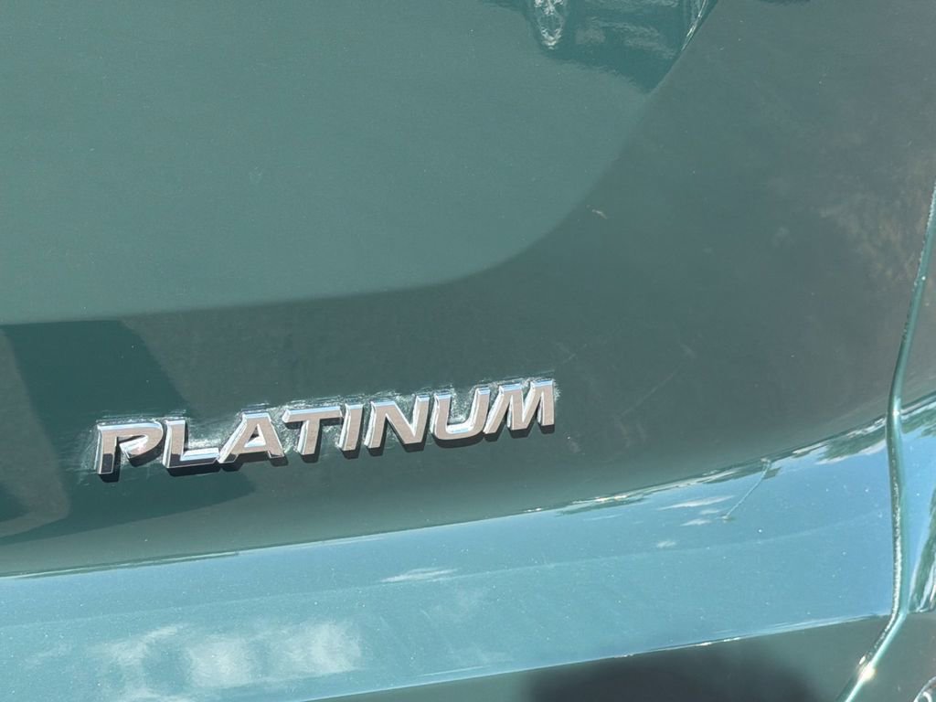 Used 2023 Nissan Pathfinder Platinum FWD image 27