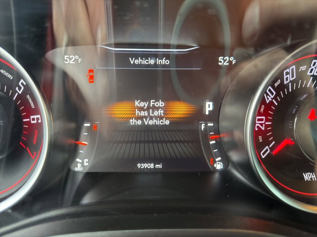 Used 2018 Dodge Challenger SXT image 37