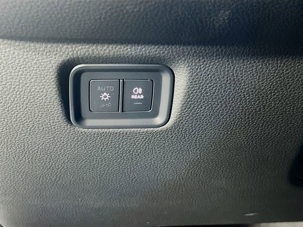 New 2026 Porsche Cayenne Coupe image 11