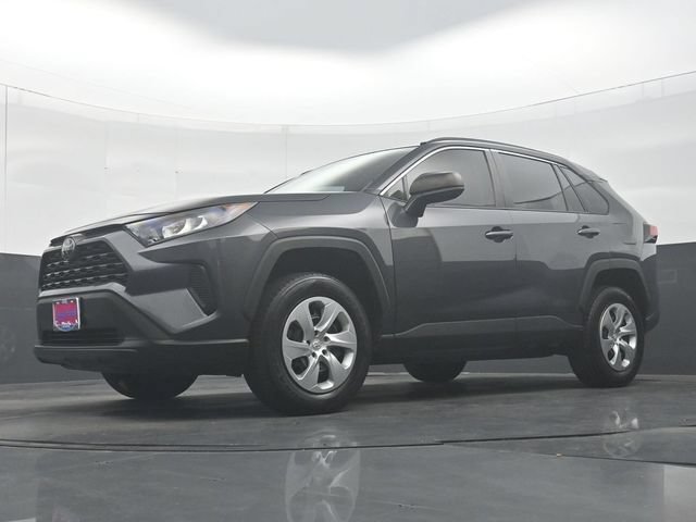Used 2020 Toyota RAV4 LE FWD image 28