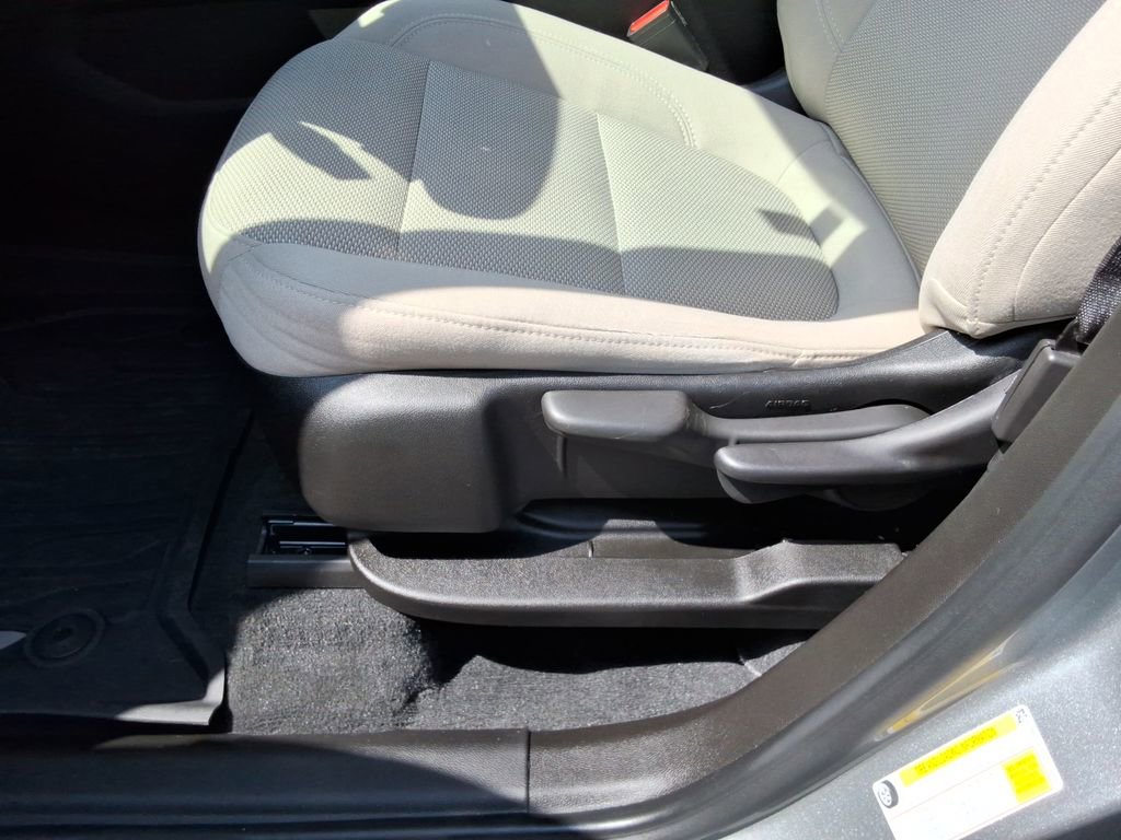 Certified 2023 Chevrolet Traverse LS FWD image 24
