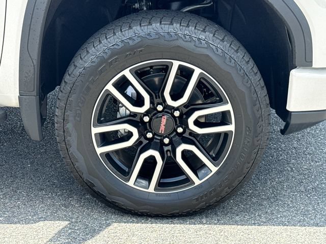 Used 2026 GMC Sierra 1500 AT4 w/ AT4 Premium Package AWD/4WD image 12