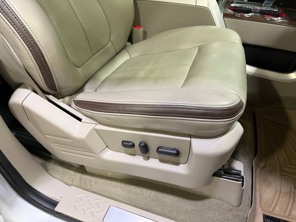 Used 2010 Ford F150 Lariat image 17