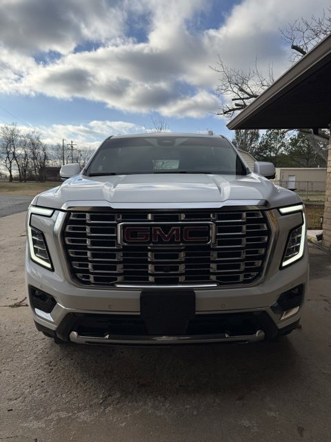 Used 2025 GMC Yukon XL Denali image 5