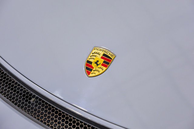 Used 2023 Porsche 718 Cayman GT4 w/ Chrono Package image 12