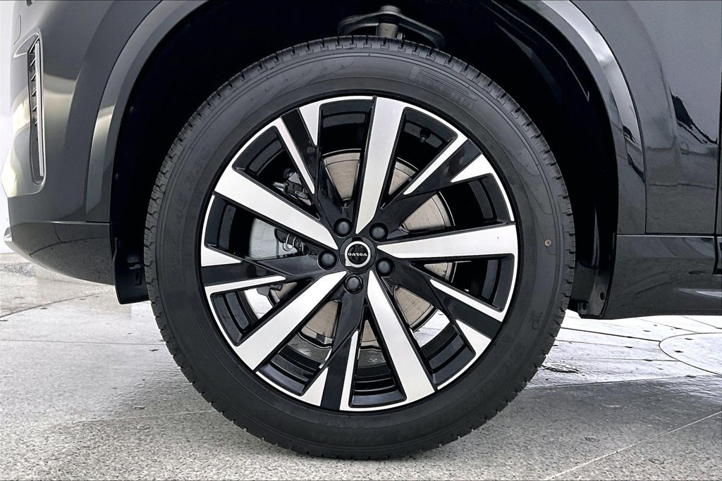 New 2026 Volvo XC90 B5 Core AWD/4WD image 34