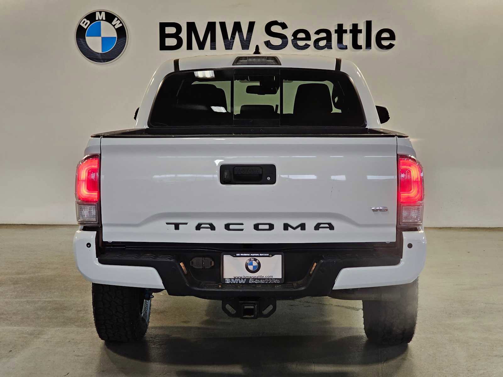 Used 2021 Toyota Tacoma TRD Sport w/ Technology Package image 5