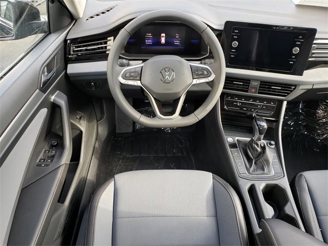 New 2026 Volkswagen Jetta SE image 10