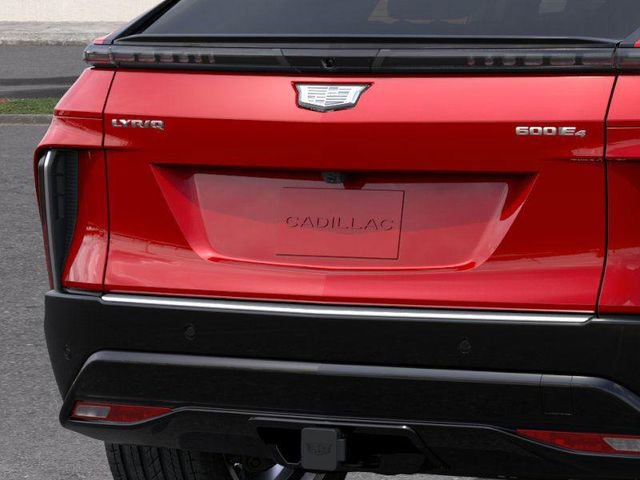 New 2025 Cadillac Lyriq Luxury AWD/4WD image 14