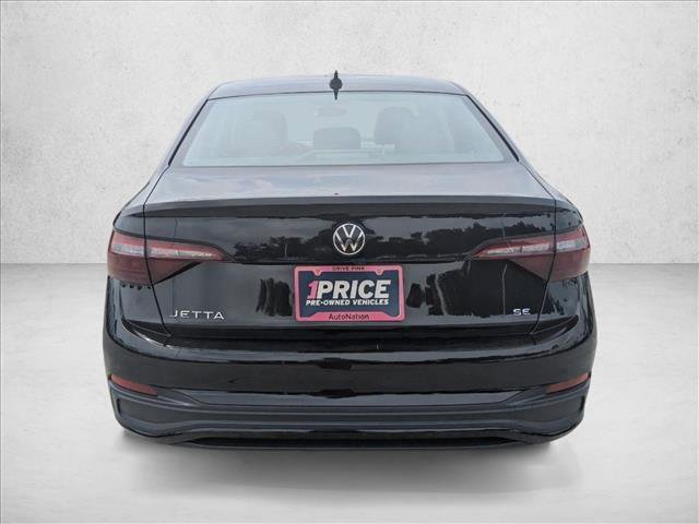 Used 2024 Volkswagen Jetta SE FWD image 6