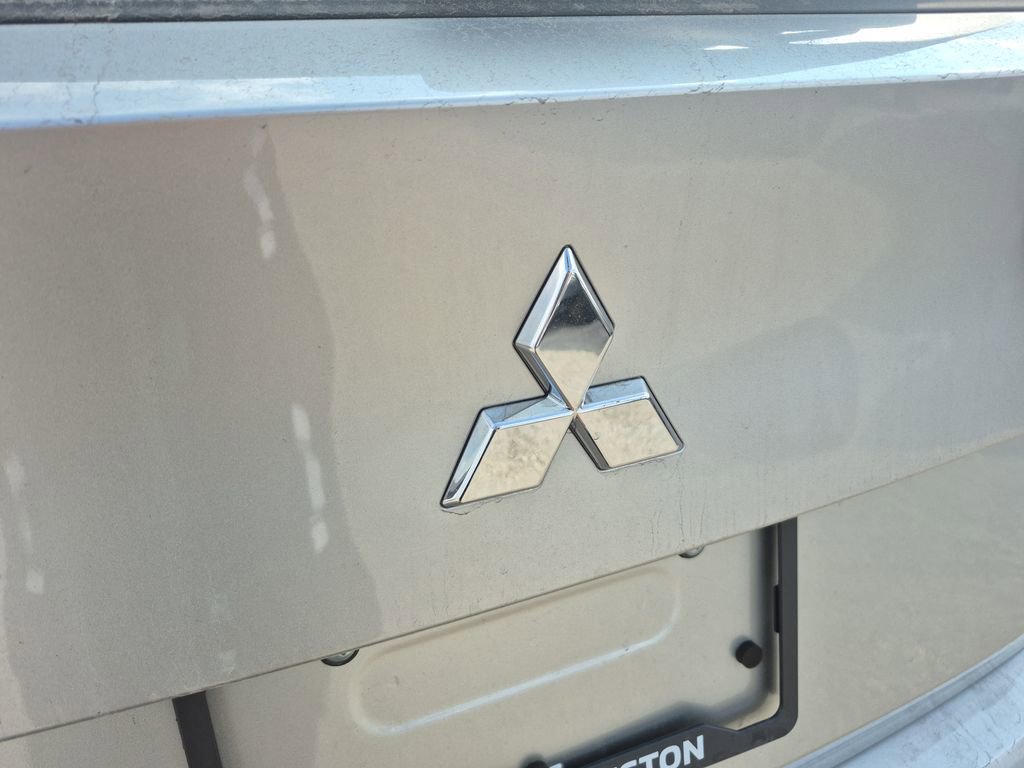 New 2026 Mitsubishi Outlander SE image 69