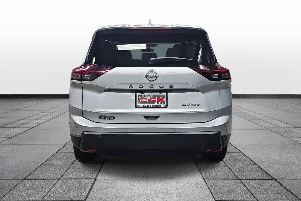Used 2024 Nissan Rogue SV image 6