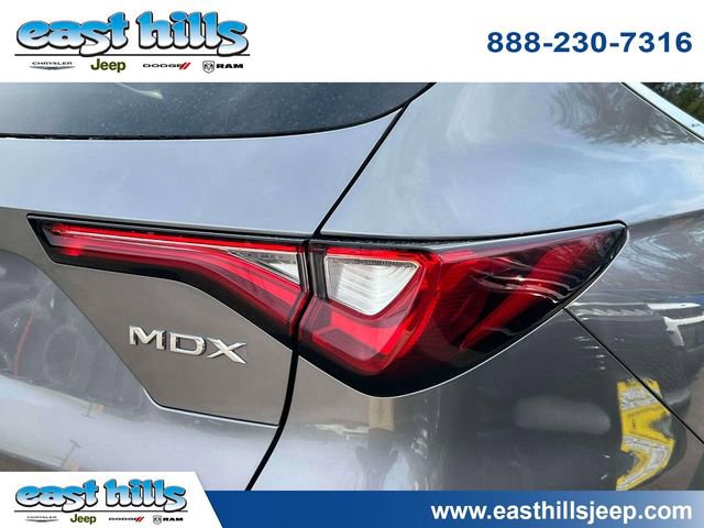 Used 2023 Acura MDX SH-AWD image 12