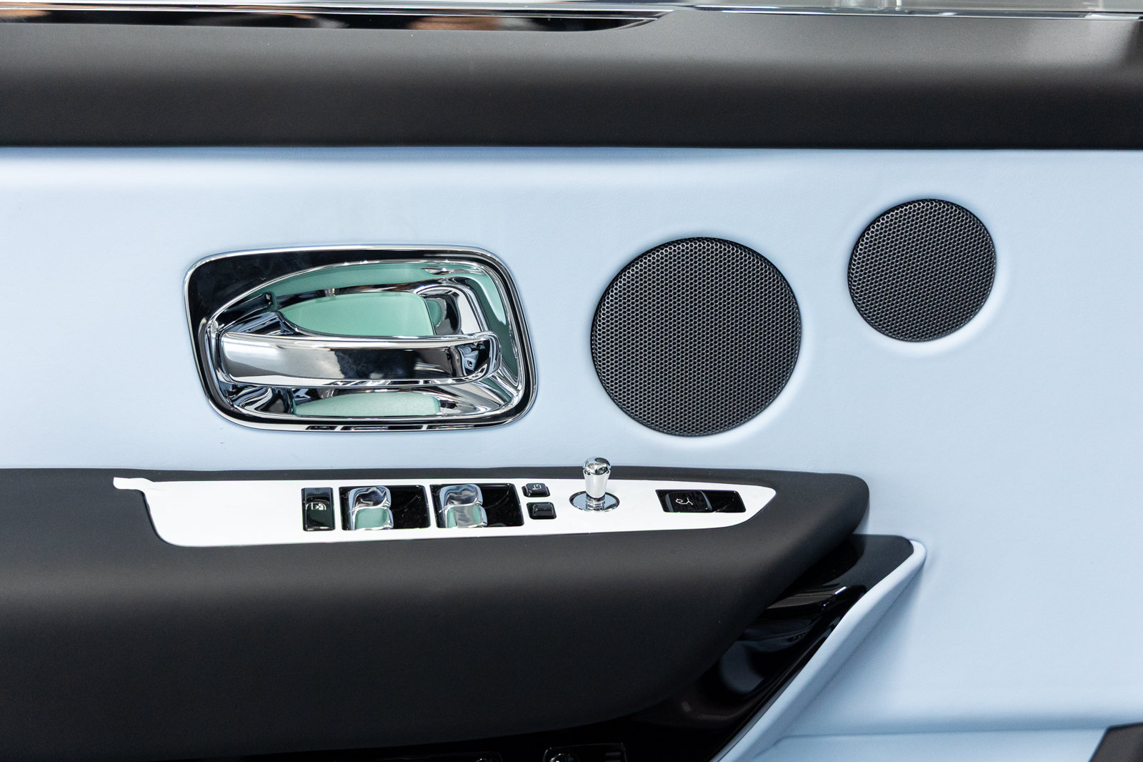 New 2027 Rolls-Royce Cullinan AWD/4WD image 39