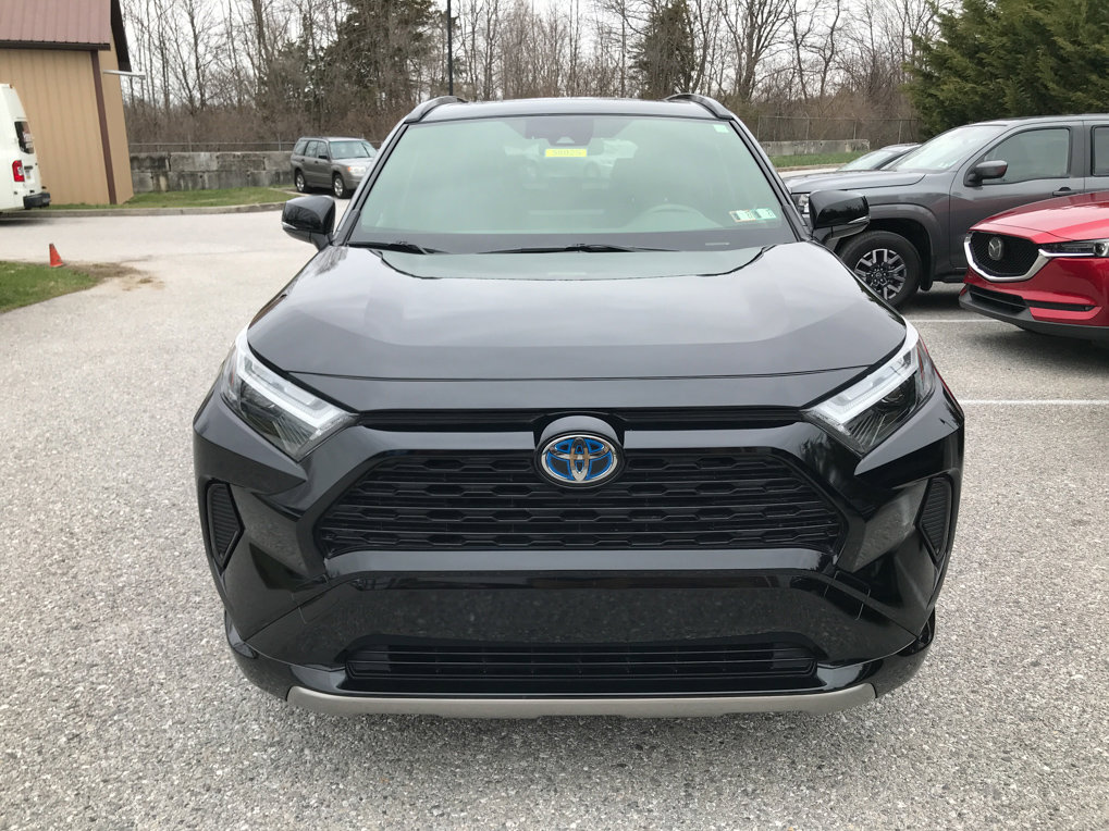 Certified 2022 Toyota RAV4 SE w/ Convenience Package image 3