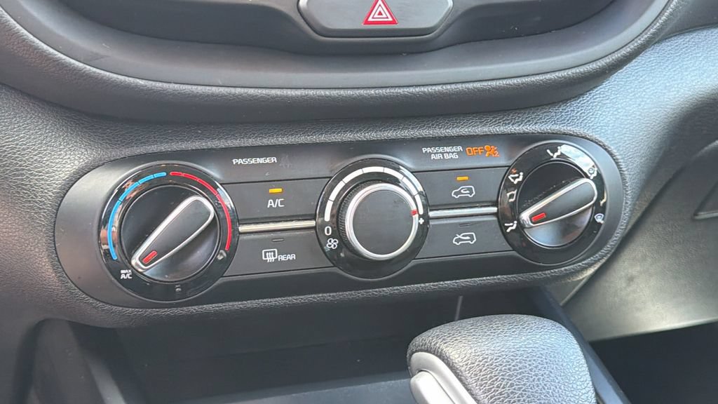 Used 2024 Kia Soul LX w/ Option Group 015 FWD image 14