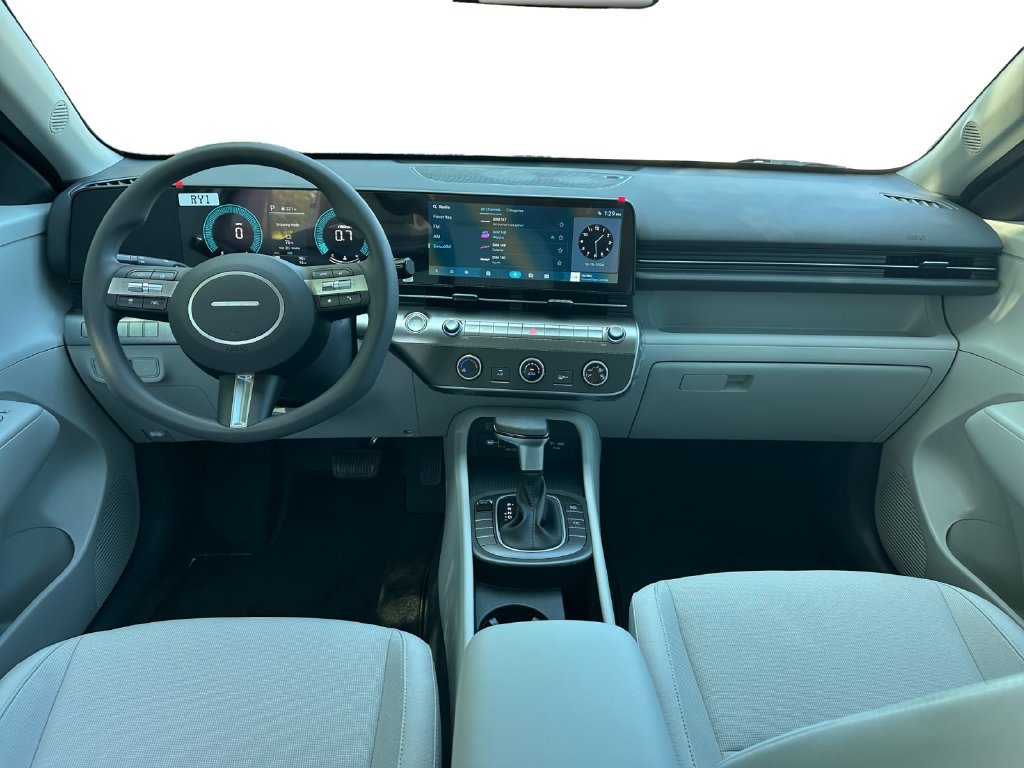 New 2027 Hyundai Kona SE FWD image 21