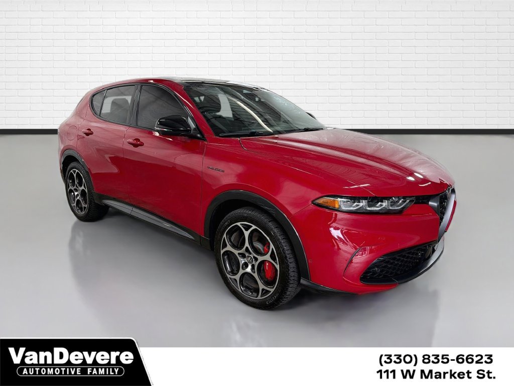 Used 2024 Alfa Romeo Tonale Veloce AWD/4WD image 1