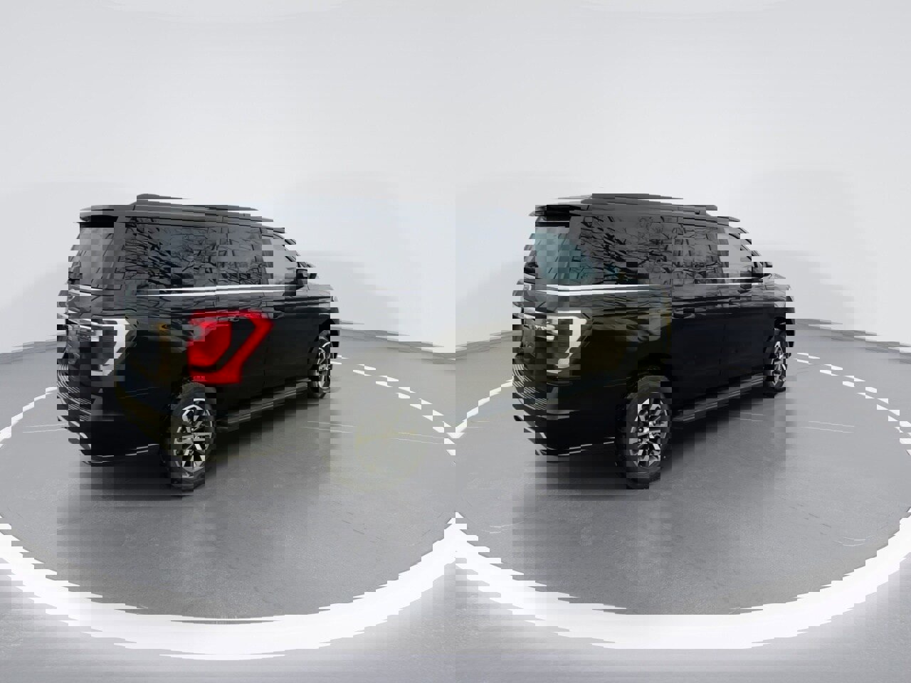 Used 2021 Ford Expedition Max XLT image 20