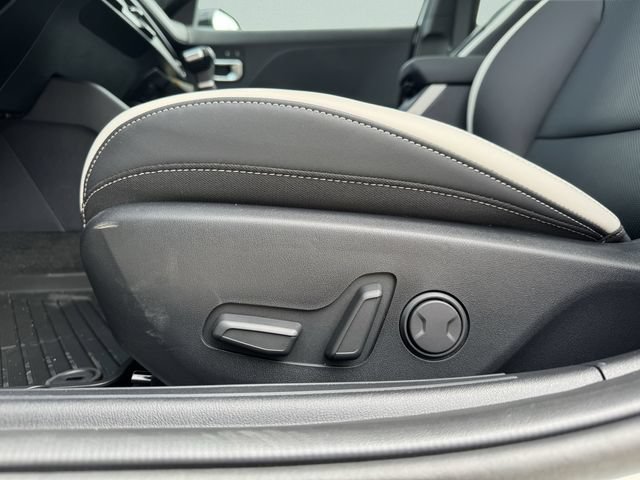 New 2026 Kia K4 GT-Line w/ GT-Line Premium Package FWD image 23