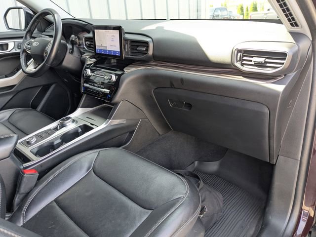 Used 2022 Ford Explorer Limited w/ Equipment Group 301A image 4