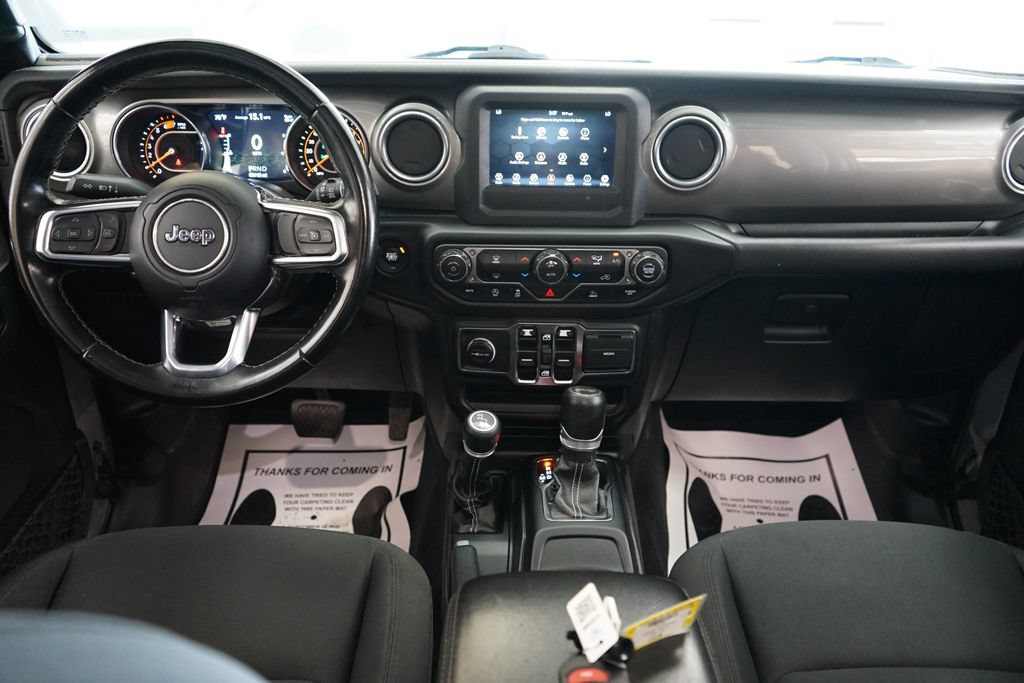 Used 2021 Jeep Wrangler Unlimited Sahara AWD/4WD image 36