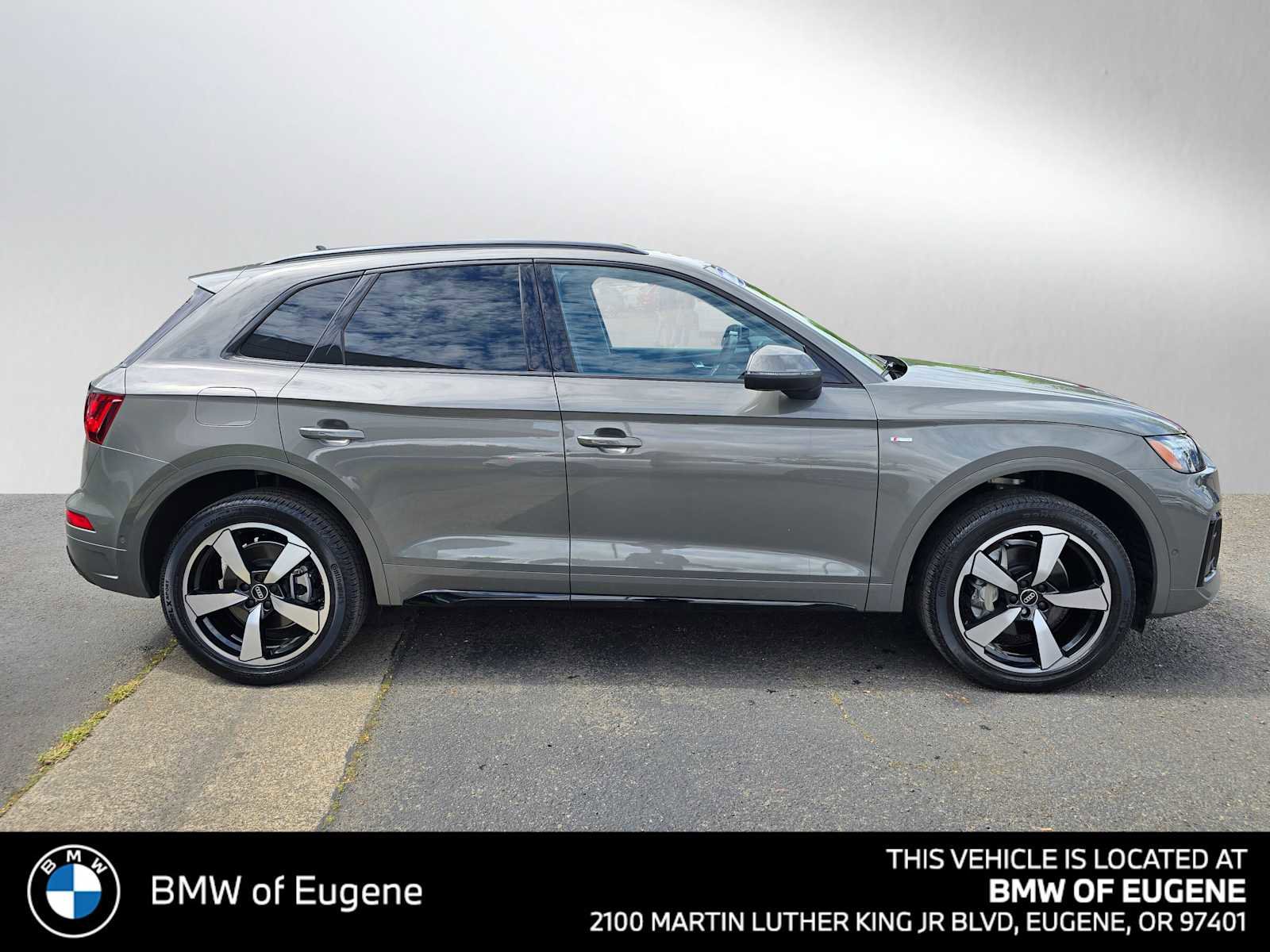 Used 2023 Audi Q5 2.0T Prestige w/ Prestige Package AWD/4WD video 2