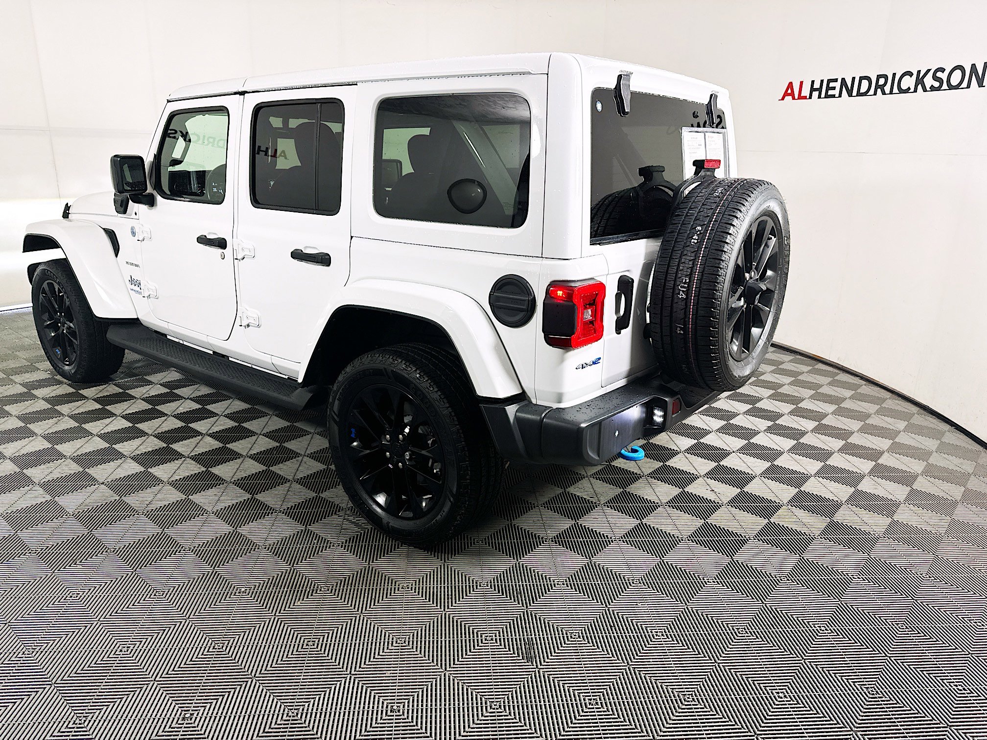 Used 2022 Jeep Wrangler Unlimited Sahara image 5