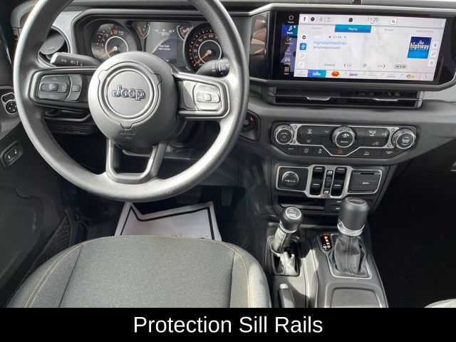 Used 2025 Jeep Gladiator Sport image 19