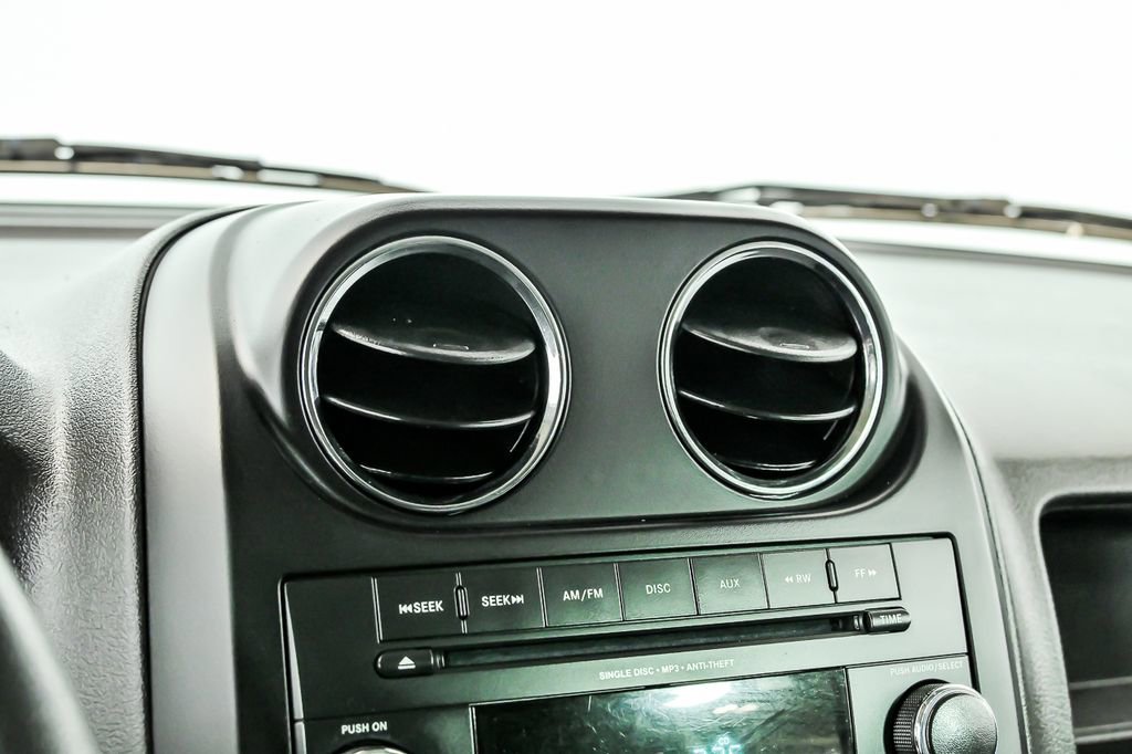 Used 2014 Jeep Patriot Sport w/ Power Value Group FWD image 19