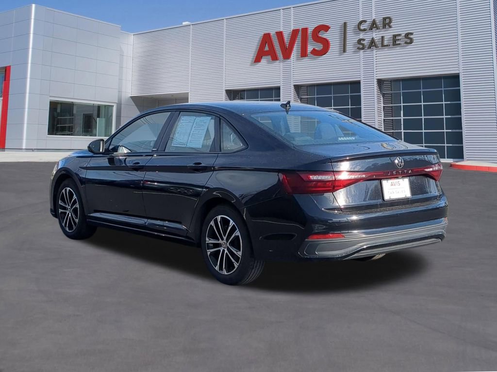 Used 2025 Volkswagen Jetta Sport image 9