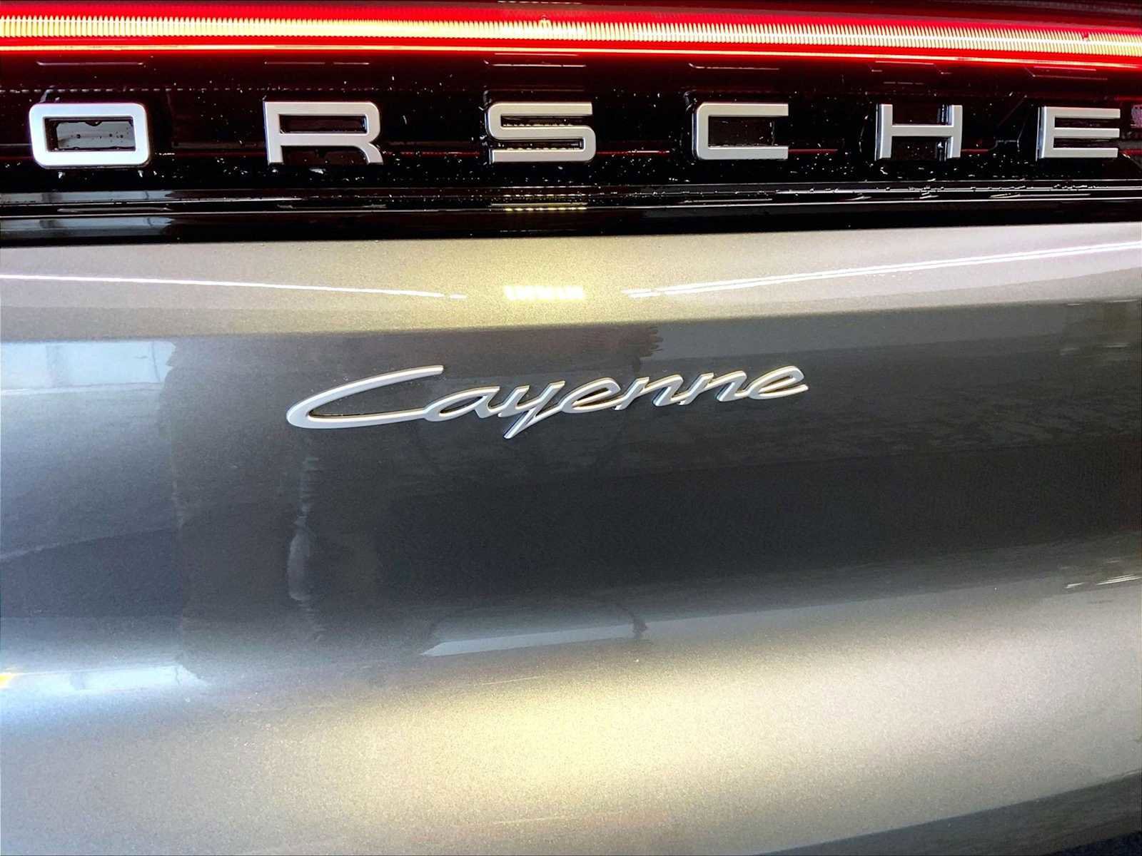 New 2025 Porsche Cayenne Coupe image 19