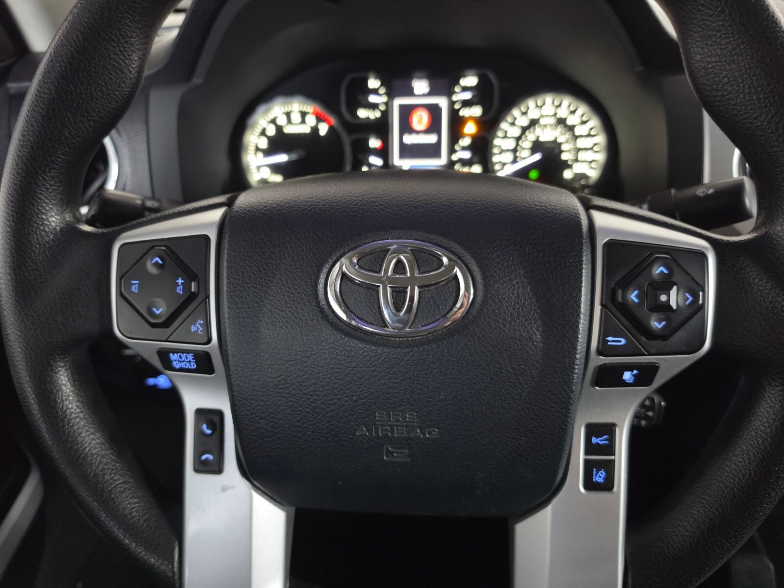 Used 2020 Toyota Tundra SR5 w/ TRD Off-Road Package AWD/4WD image 31