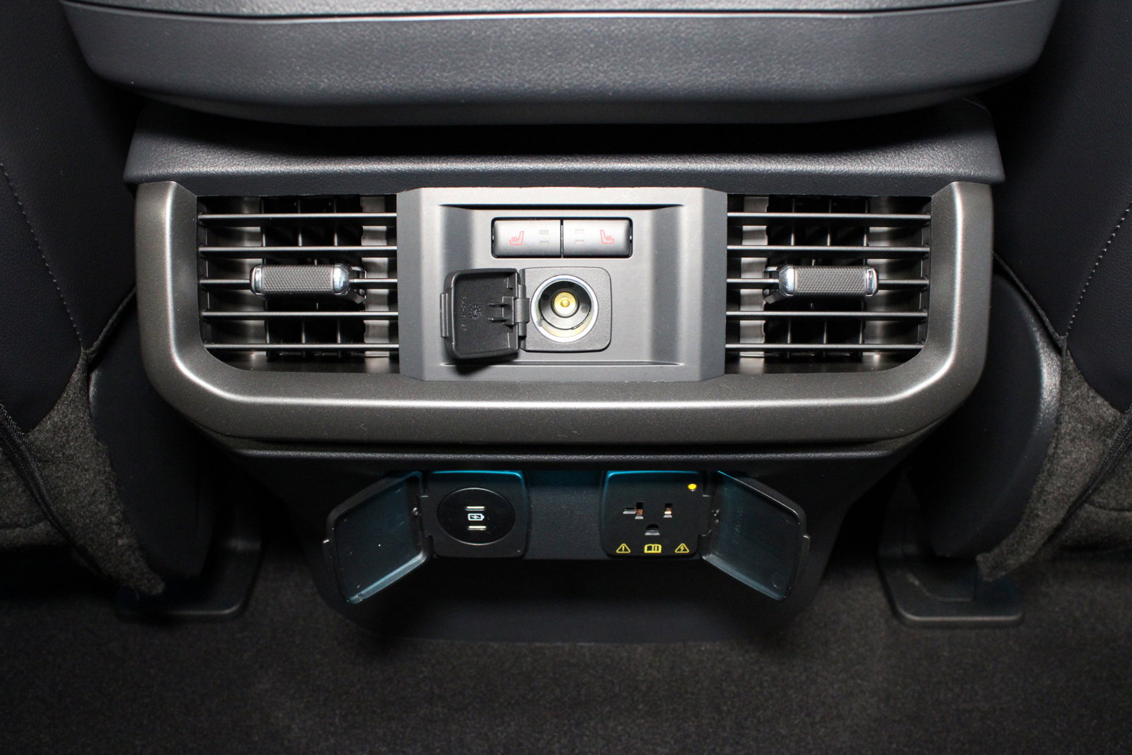 New 2025 Ford F150 Lariat w/ Equipment Group 502A High AWD/4WD image 29