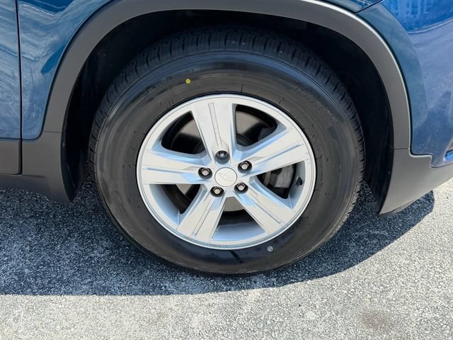 Used 2020 Chevrolet Trax LT FWD image 19