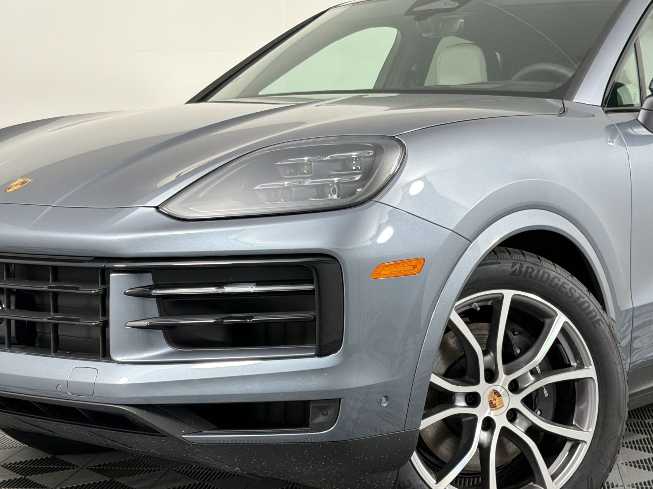New 2026 Porsche Cayenne Coupe AWD/4WD image 6