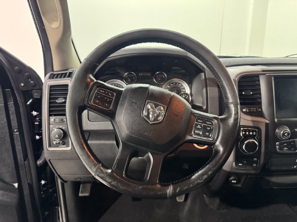 Used 2019 RAM 1500 Express w/ Wheel & Sound Group AWD/4WD image 4