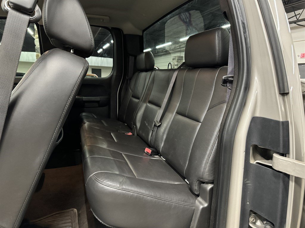 Used 2008 Chevrolet Silverado 2500 LTZ w/ Suspension Package, Off-Road RWD image 25