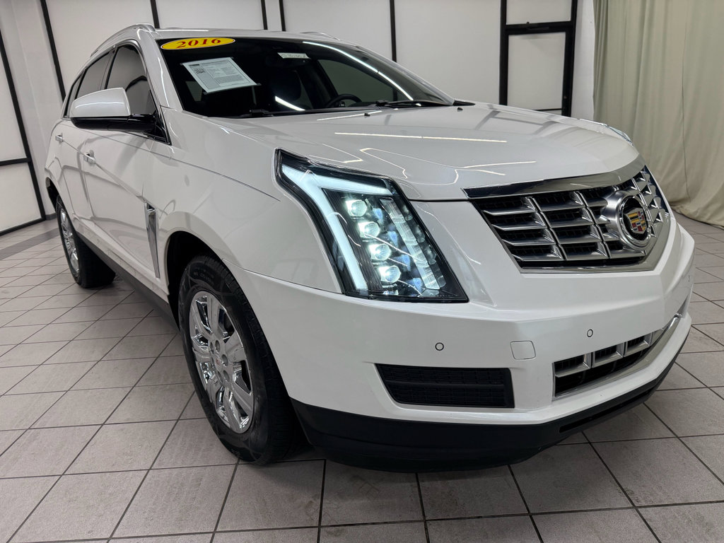 Used 2016 Cadillac SRX Luxury w/ Driver Awareness Package FWD image 2