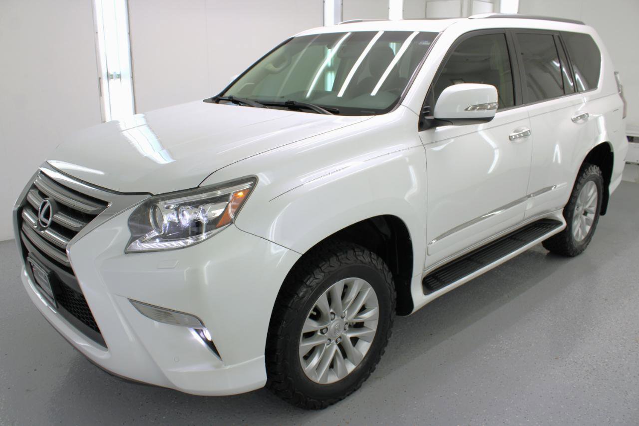Used 2017 Lexus GX 460 Premium w/ Premium Package image 5