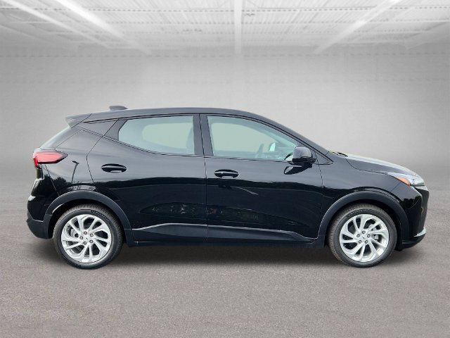 New 2027 Chevrolet Bolt LT w/ Comfort Package FWD image 8